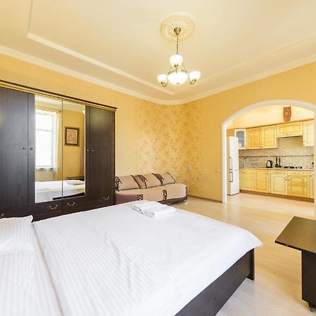 Centre 911 Flat Apartman Kijev Kültér fotó
