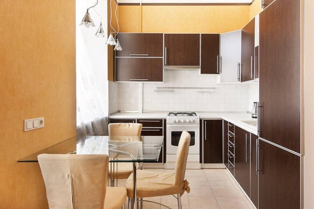 Centre 911 Flat Apartman Kijev Kültér fotó