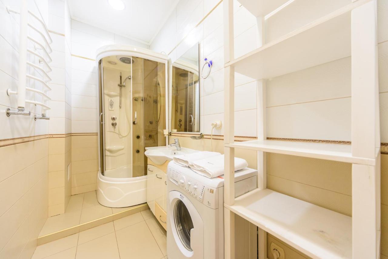 Centre 911 Flat Apartman Kijev Kültér fotó