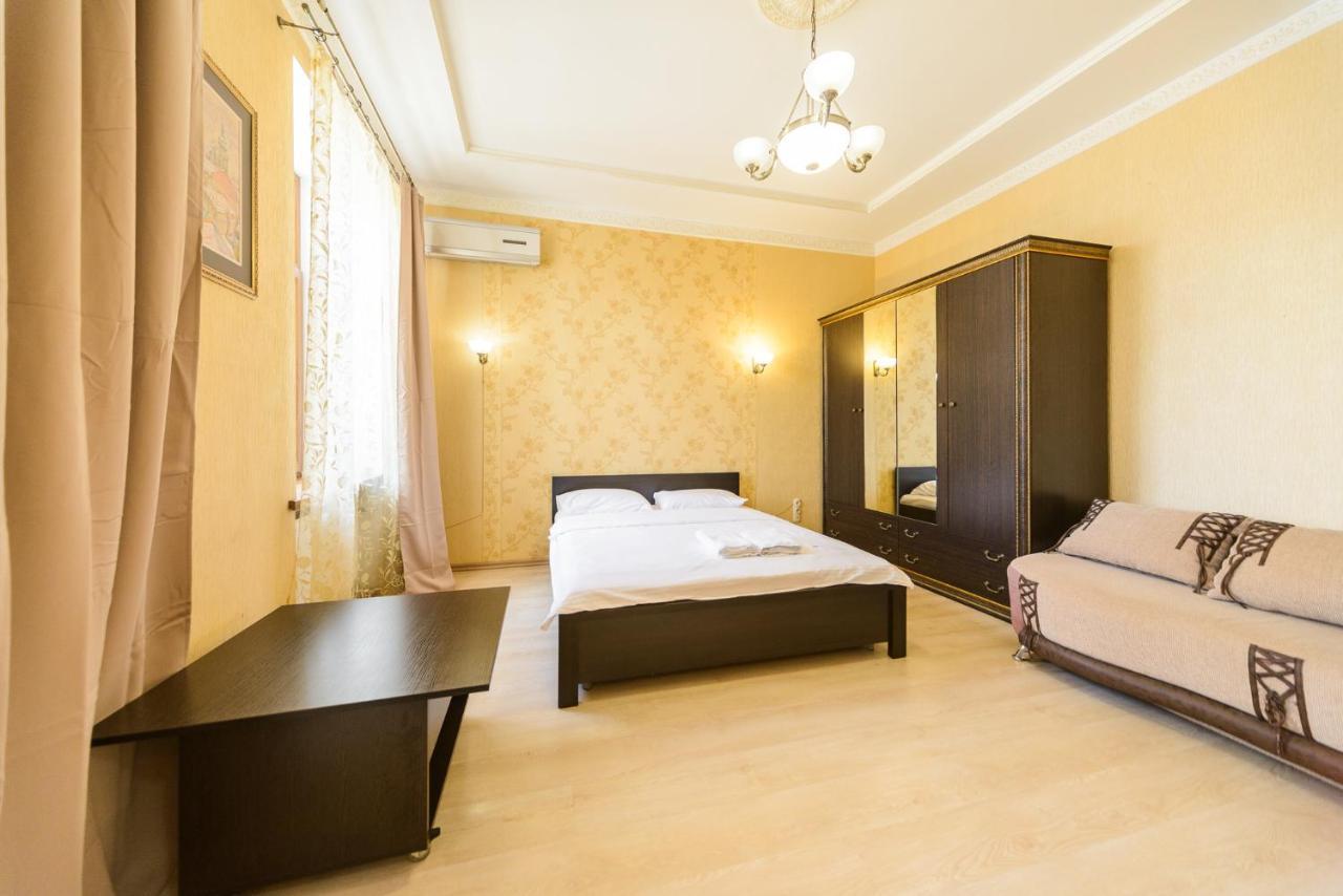 Centre 911 Flat Apartman Kijev Kültér fotó